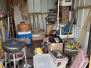 10 x 10 storage unit in Belpre, OH