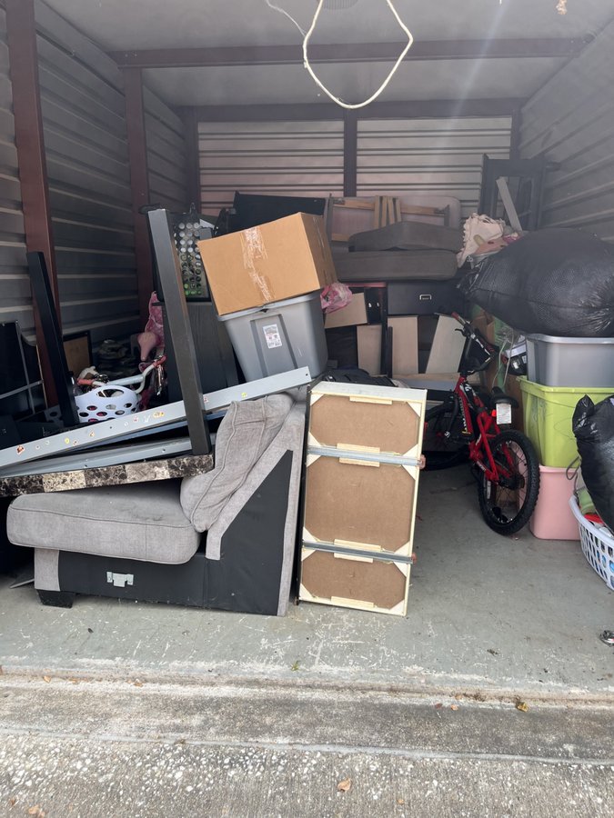 10 x 15 storage unit in Kyle, TX