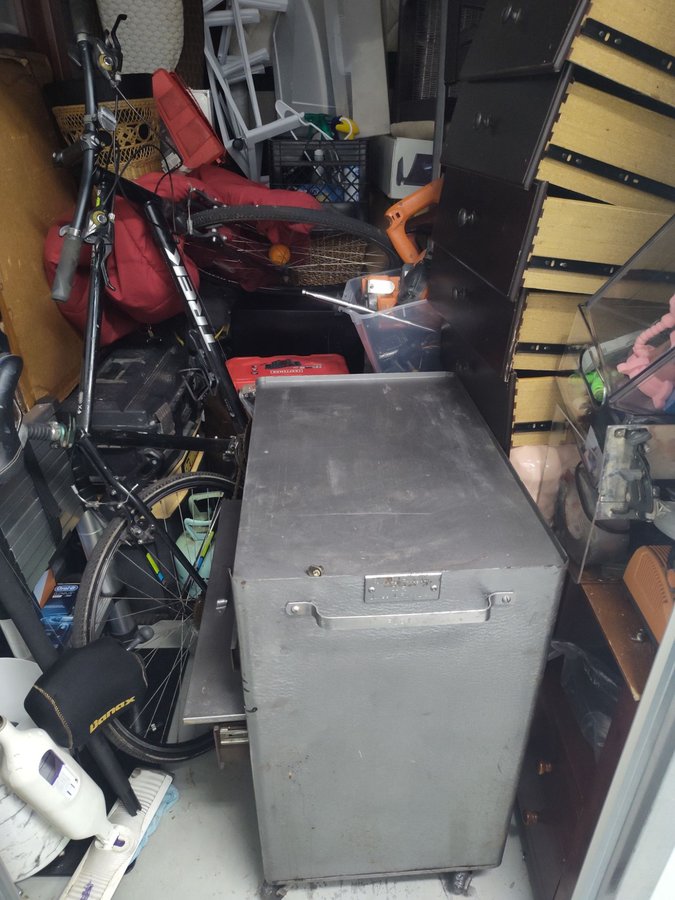 5 x 10 storage unit in Brandon, FL