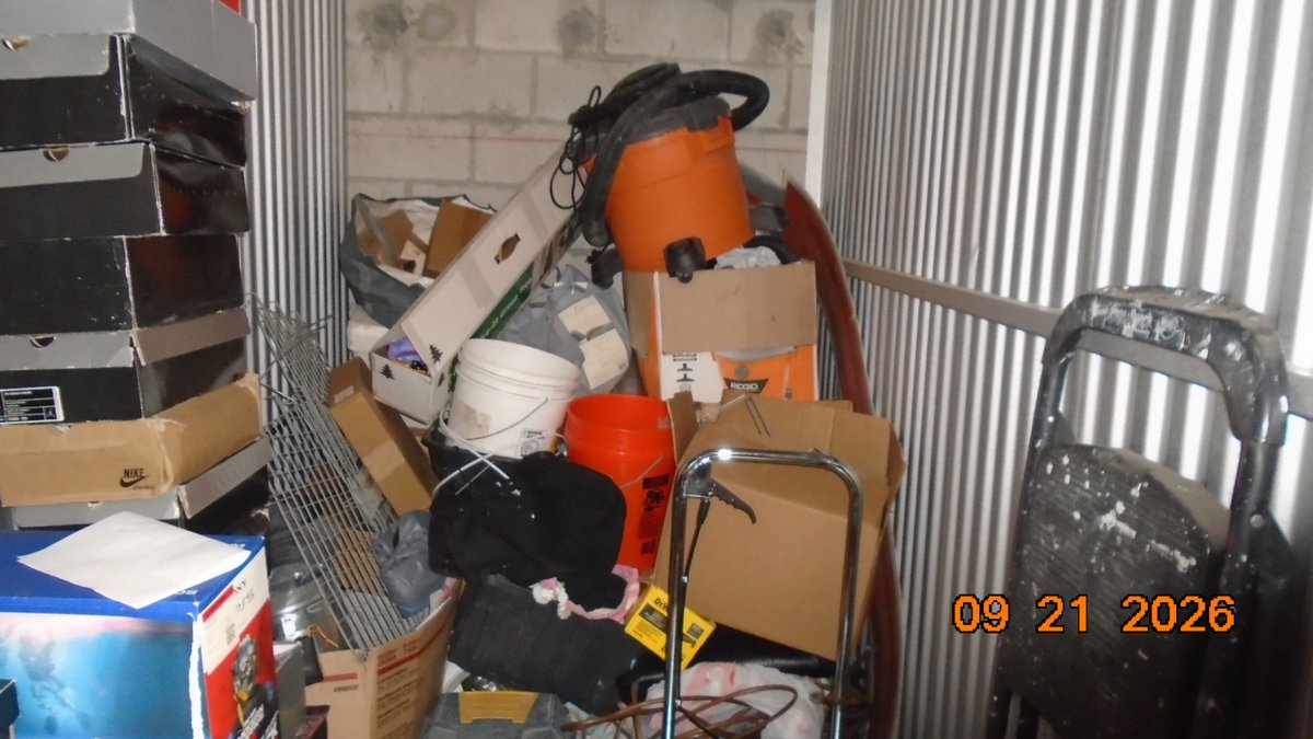 5 x 10 storage unit in Miami, FL