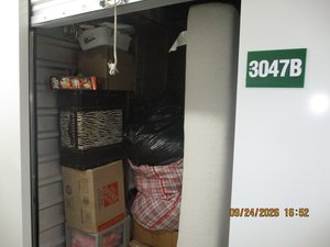 5 x 10 unit in Southfield