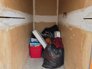 4 x 10 storage unit in Belton, MO