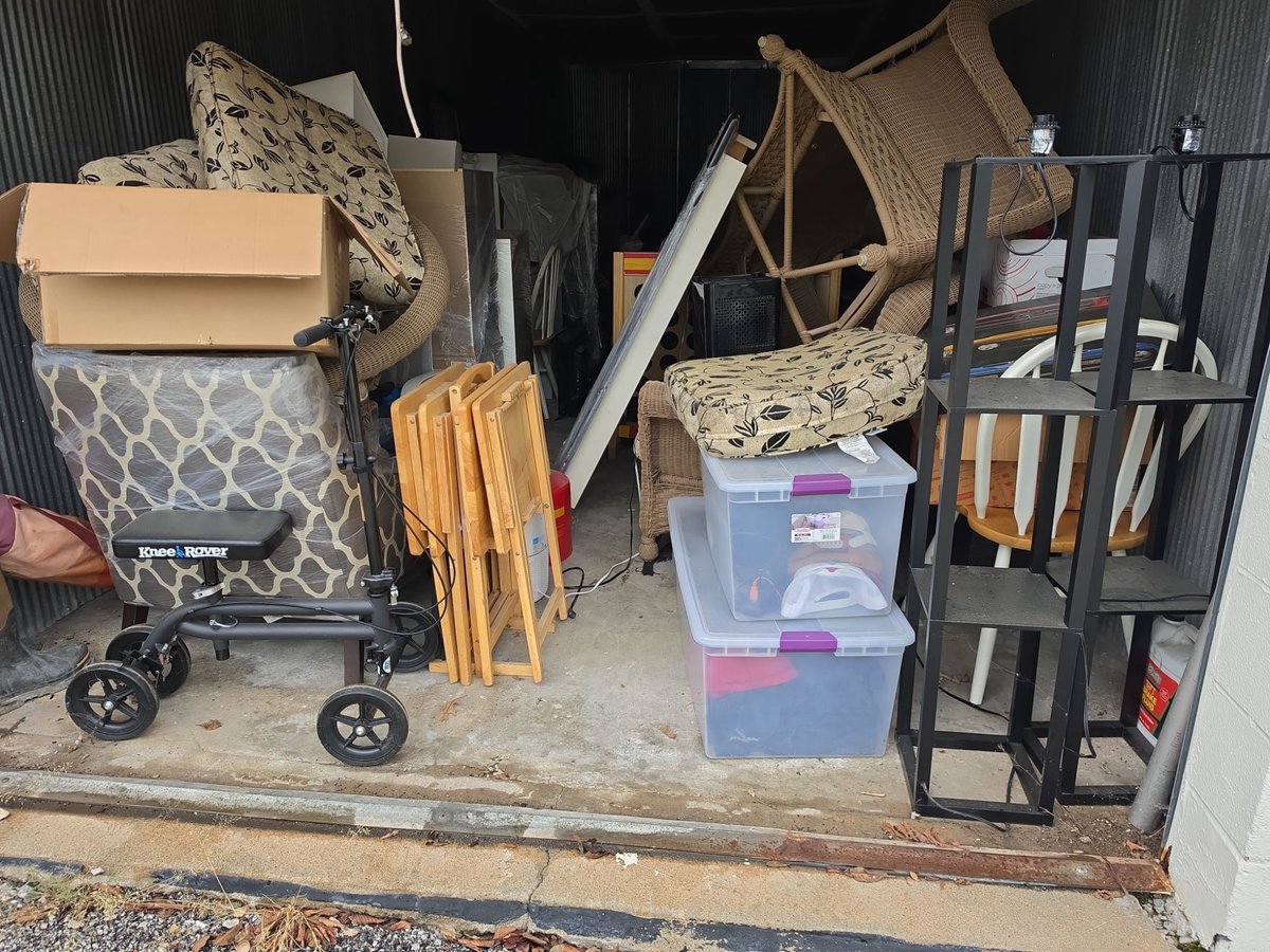 10 x 30 storage unit in Belton, MO