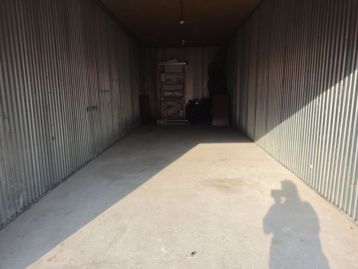 10 x 30 storage unit in Independence, MO