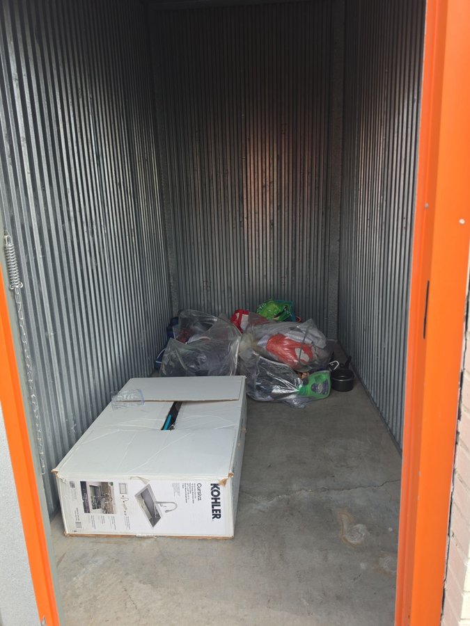 5 x 10 storage unit in Independence, MO