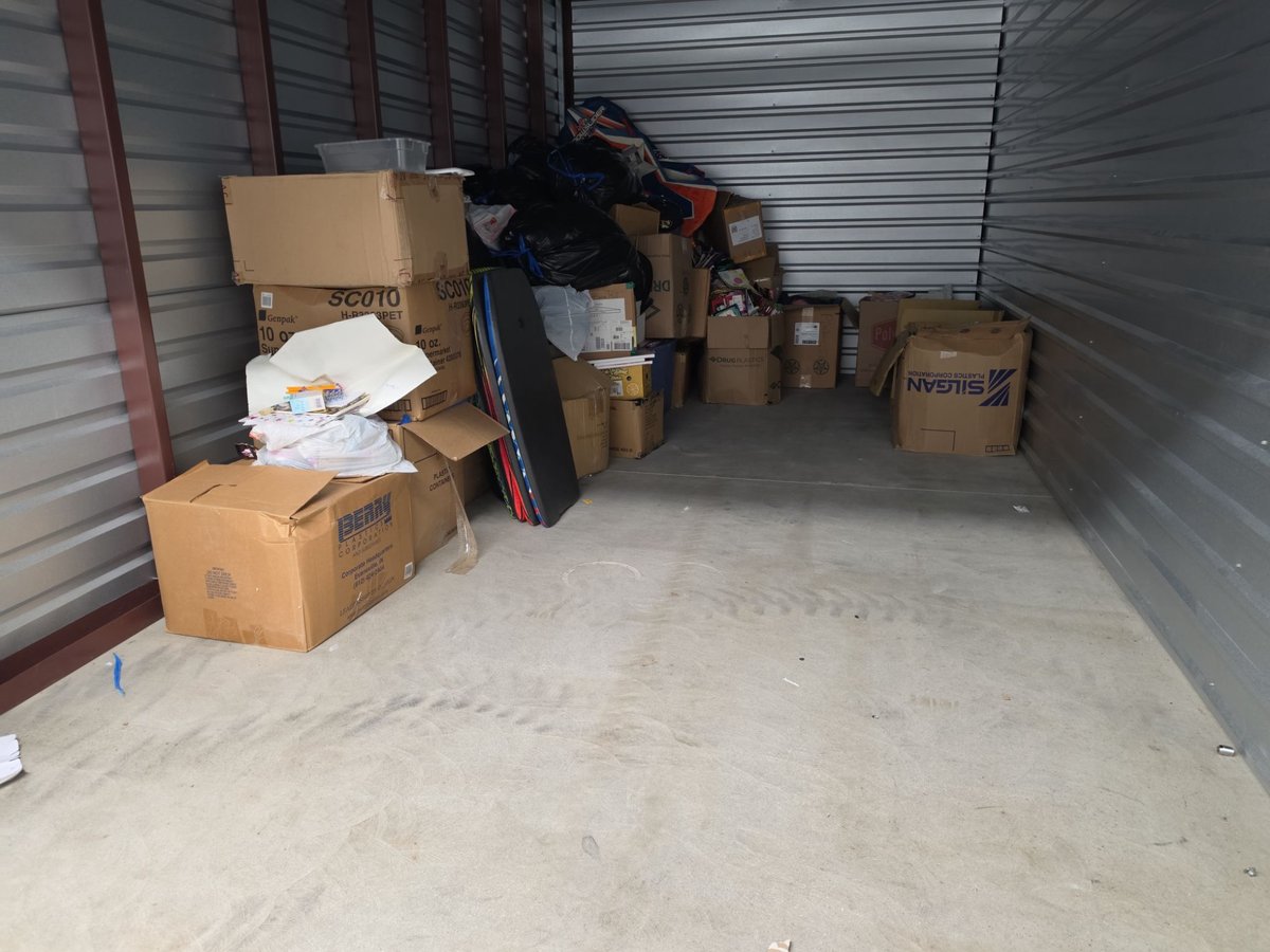 10 x 20 storage unit in Kansas City, MO
