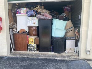 10 x 25 storage unit in Converse, TX