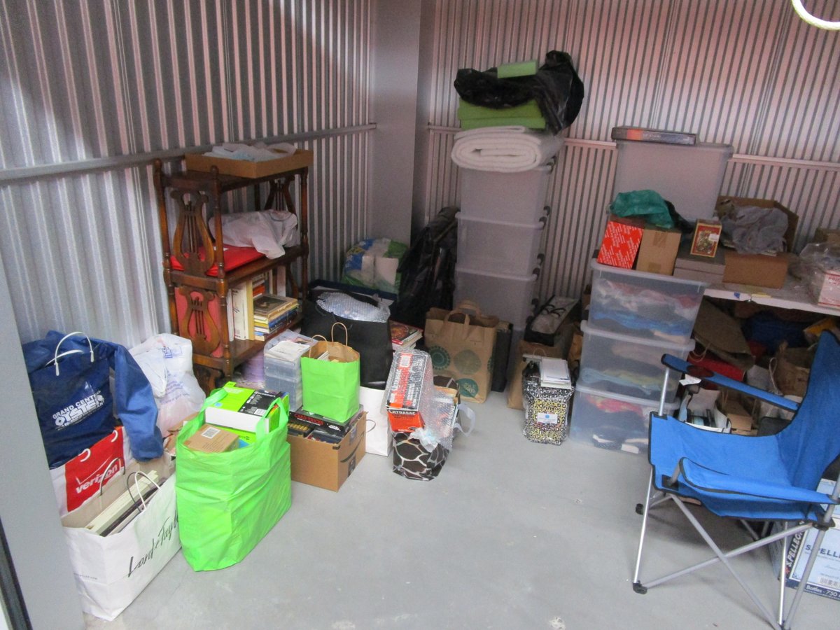 10 x 10 storage unit in Long Island City, NY