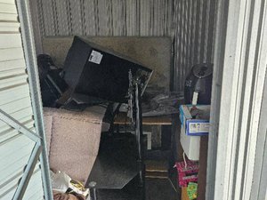 10 x 10 storage unit in Indianapolis, IN