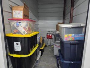 5 x 10 storage unit in Port St Lucie, FL