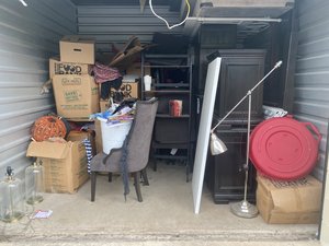 10 x 10 storage unit in Converse, TX