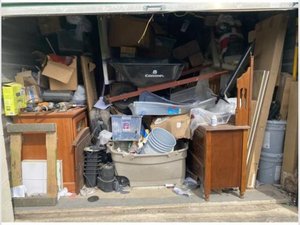 10 x 10 storage unit in Converse, TX
