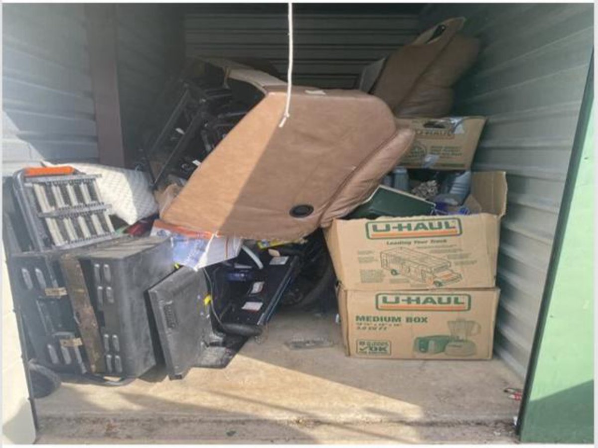 5 x 10 storage unit in Converse, TX