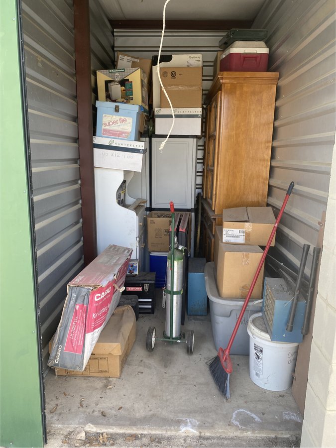 5 x 10 storage unit in Converse, TX