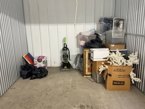 10 x 10 storage unit in Garner, NC
