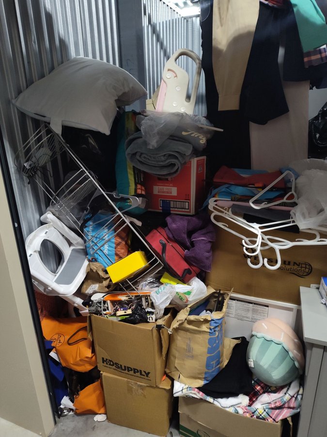10 x 10 storage unit in Gibsonton, FL