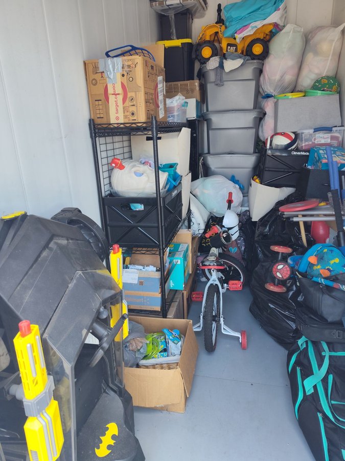 5 x 10 storage unit in Gibsonton, FL
