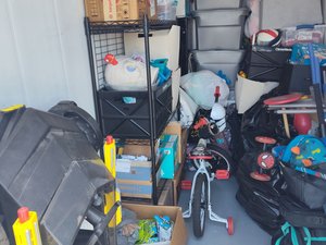 5 x 10 storage unit in Gibsonton, FL