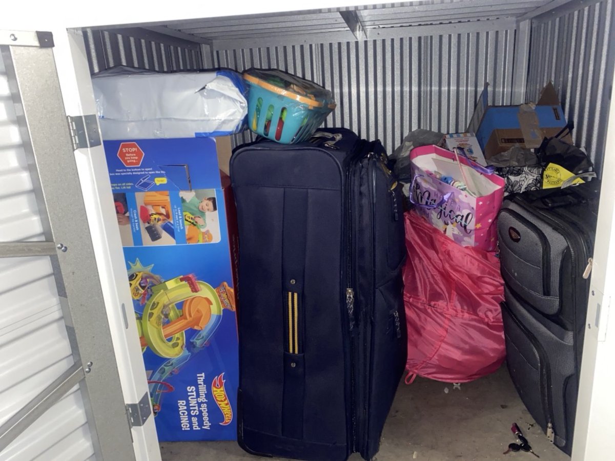 5 x 5 storage unit in Phoenix, AZ