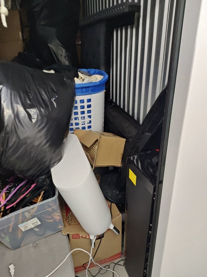 5 x 8 storage unit in Everett, MA