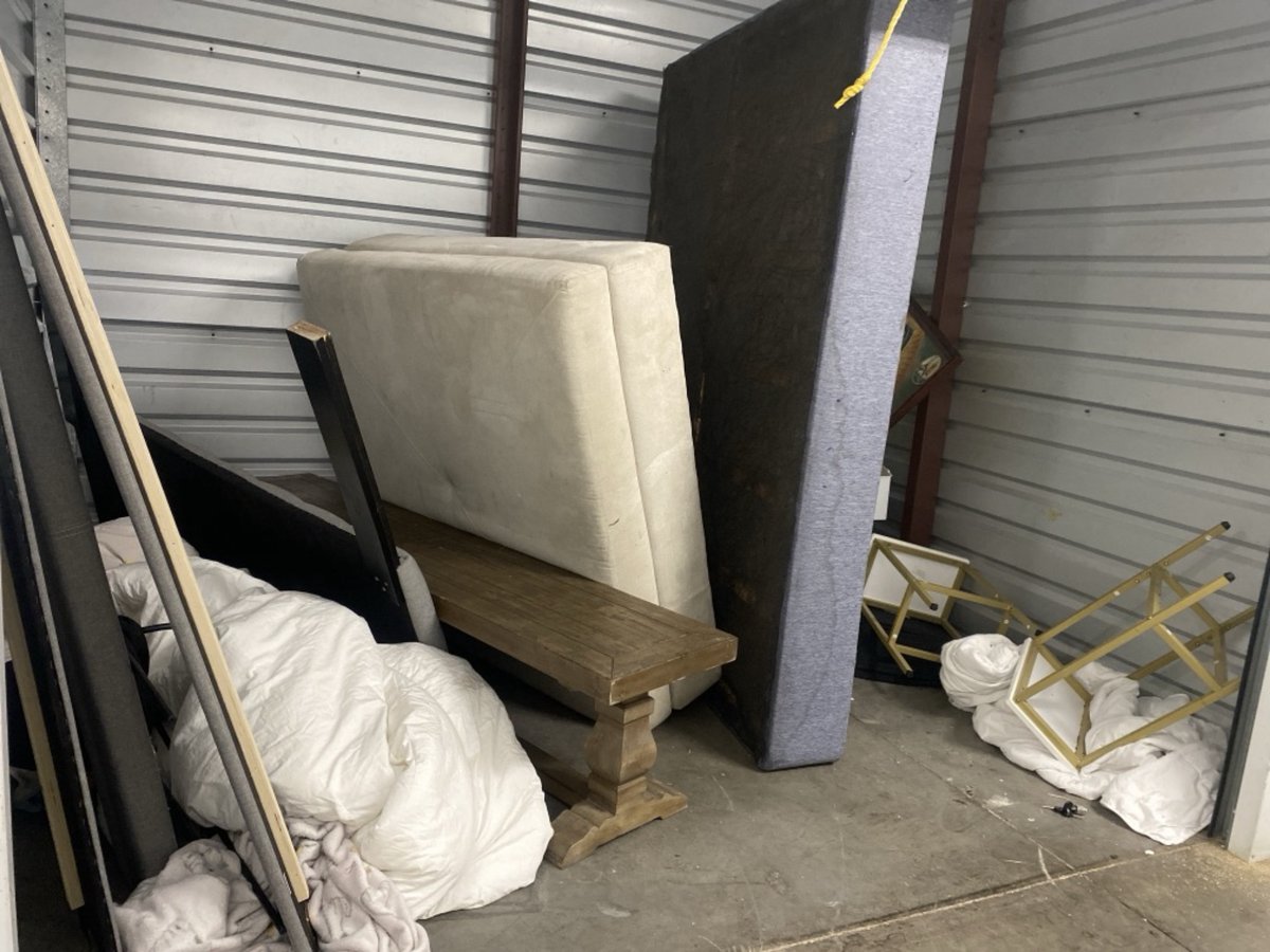 10 x 8 storage unit in Phoenix, AZ