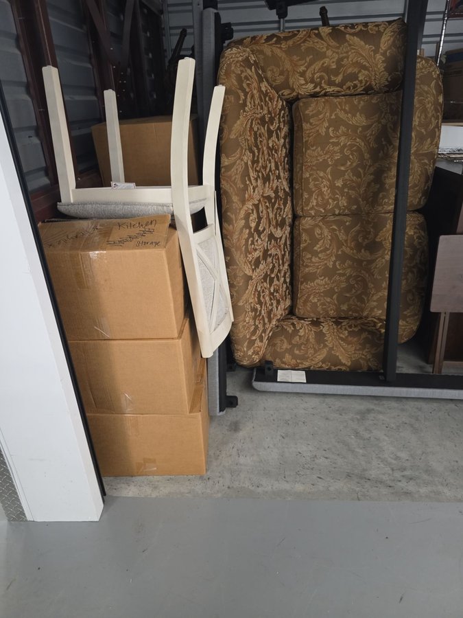10 x 10 storage unit in Durham, NC