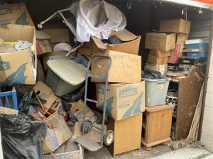 10 x 10 storage unit in Phoenix, AZ