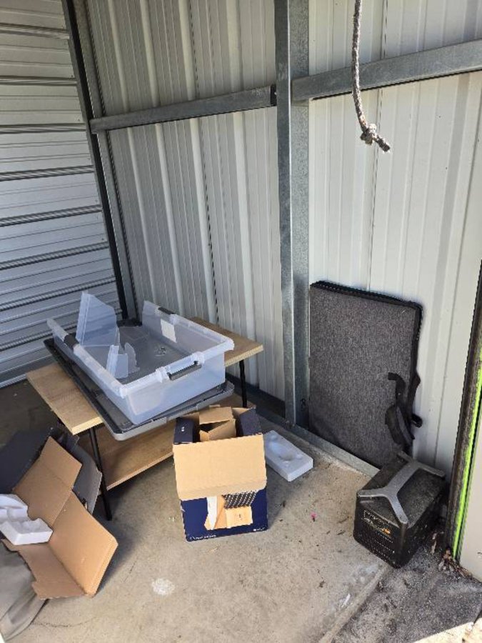 5 x 8 storage unit in Auburn, CA