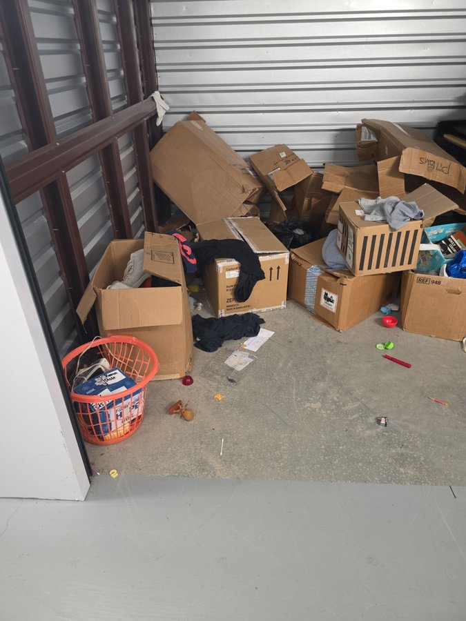10 x 10 storage unit in Durham, NC