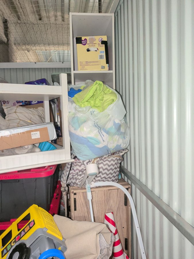 5 x 10 storage unit in Somerville, MA