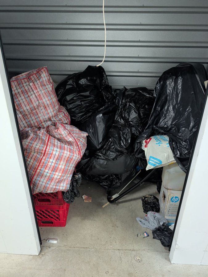 5 x 10 storage unit in Ferndale, MI