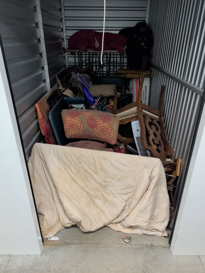 5 x 10 storage unit in Ferndale, MI