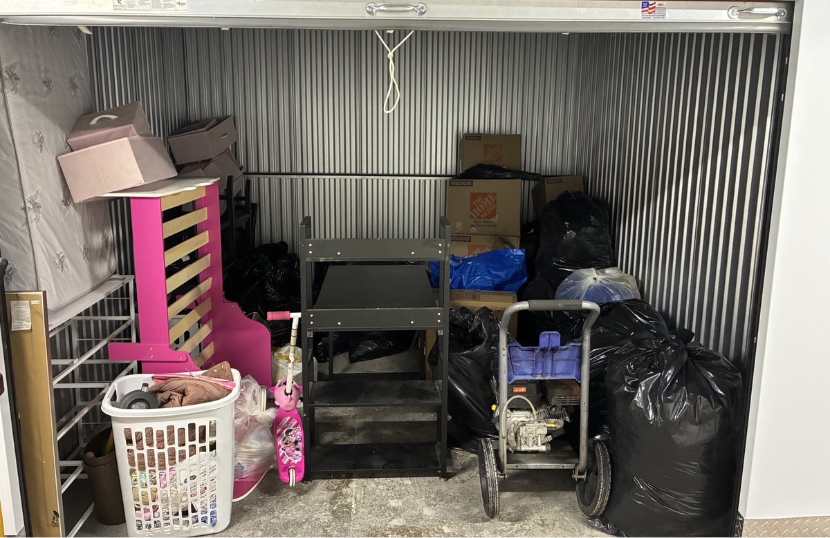 10 x 10 storage unit in Ewing, NJ