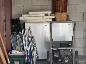 10 x 30 storage unit in Lake Worth, FL