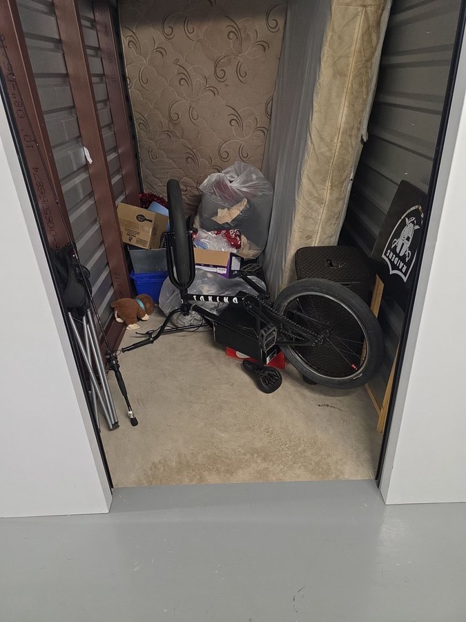 5 x 10 storage unit in Durham, NC