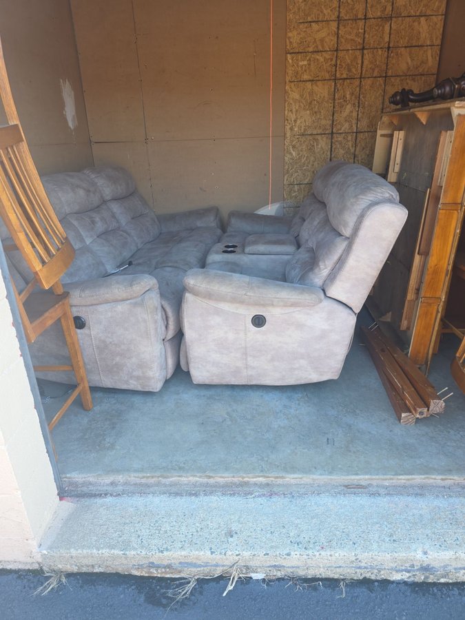 20 x 10 storage unit in Durham, NC