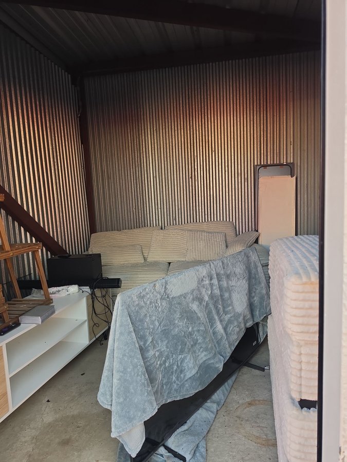 10 x 10 storage unit in Kansas City, MO