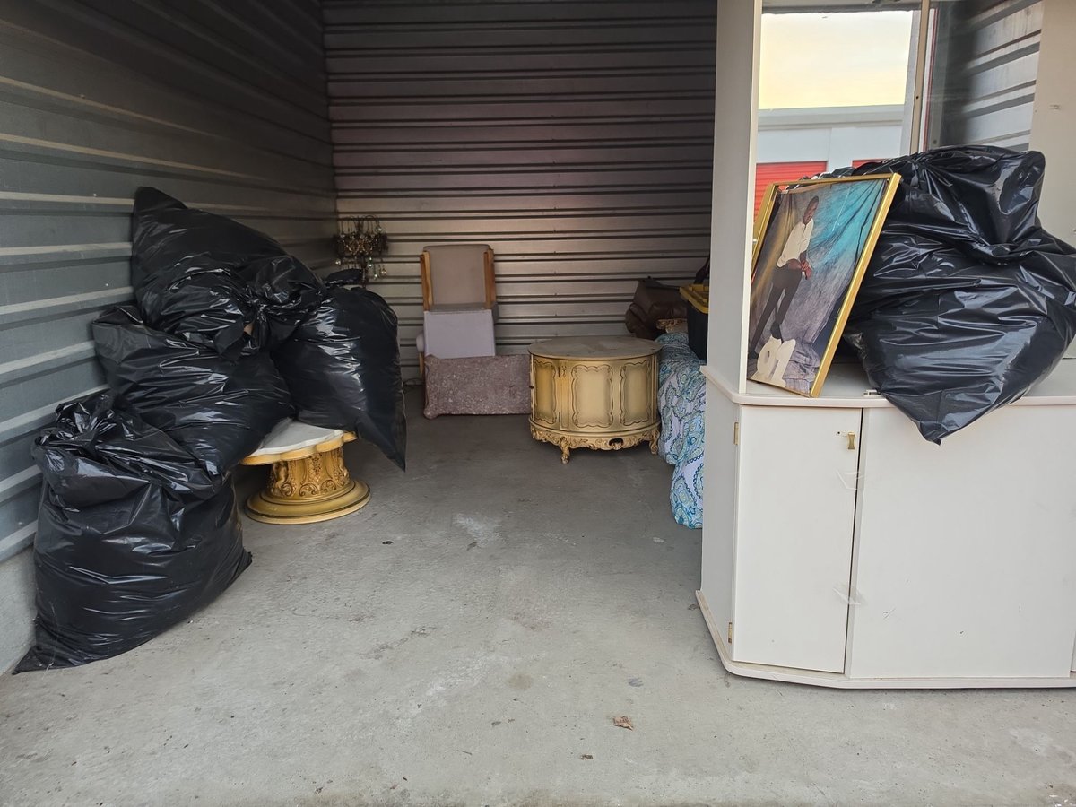 10 x 15 storage unit in Kansas City, MO