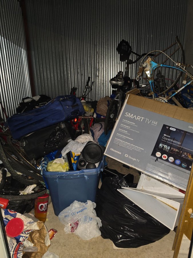 10 x 10 storage unit in Kansas City, MO