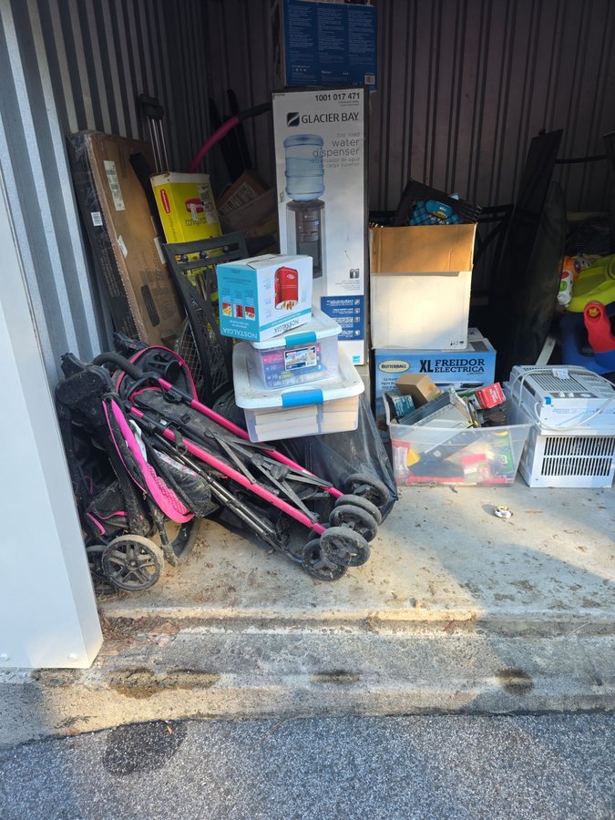 10 x 10 storage unit in Durham, NC