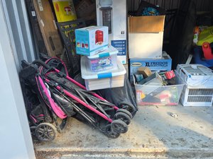 10 x 10 storage unit in Durham, NC