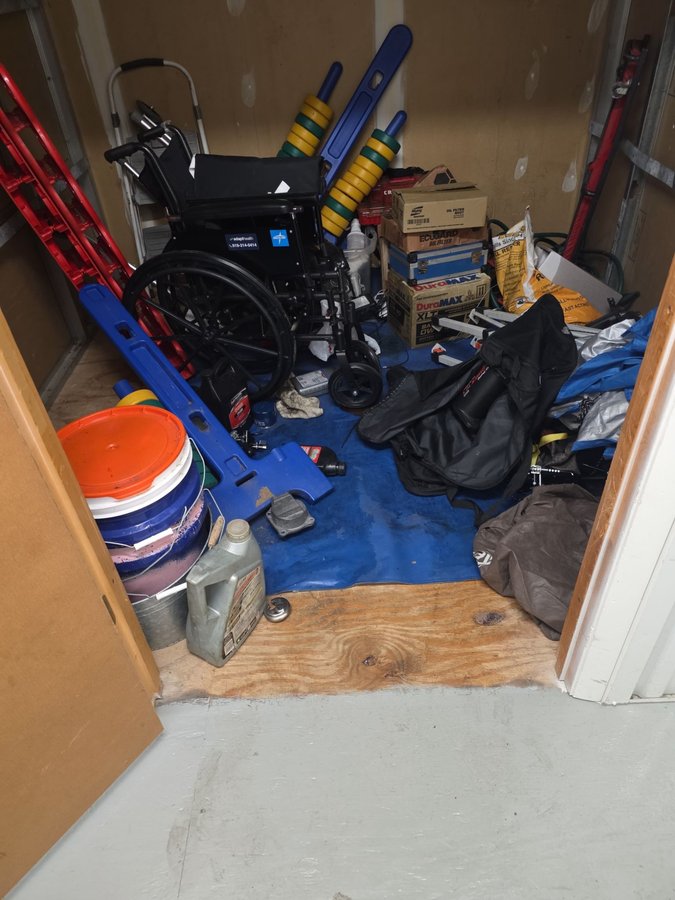 8 x 8 storage unit in Durham, NC