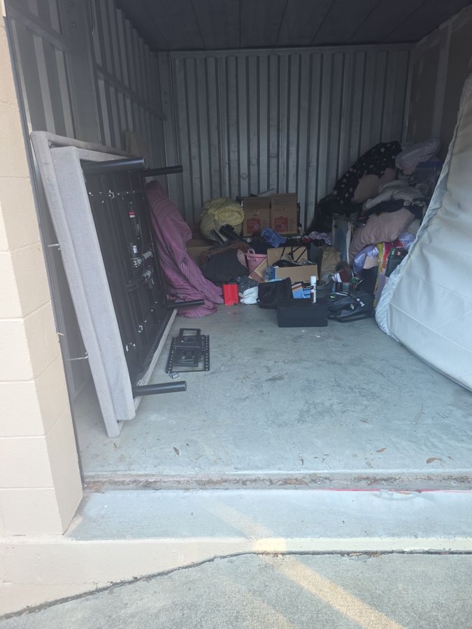 10 x 15 storage unit in Durham, NC