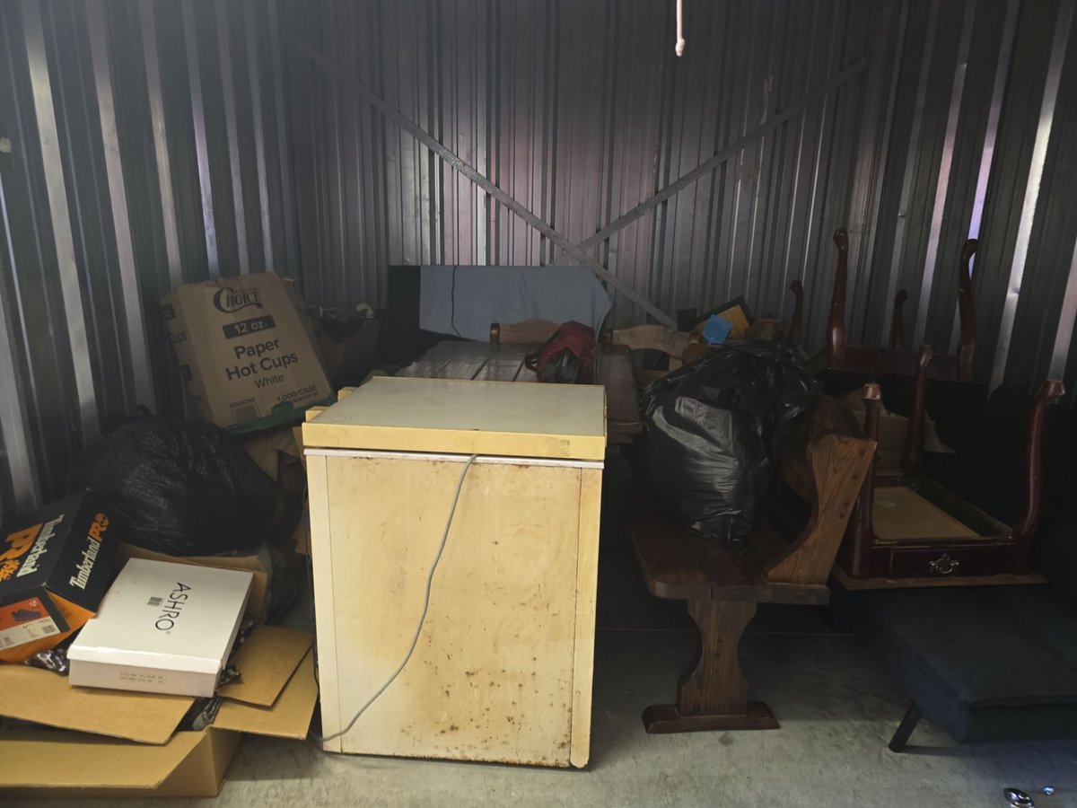 10 x 10 storage unit in Kettering, OH