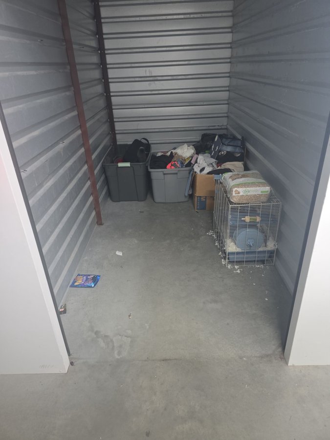 5 x 10 storage unit in Durham, NC