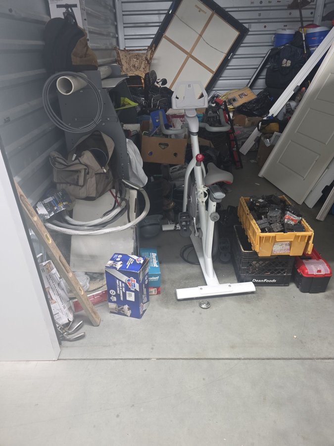 10 x 15 storage unit in Durham, NC