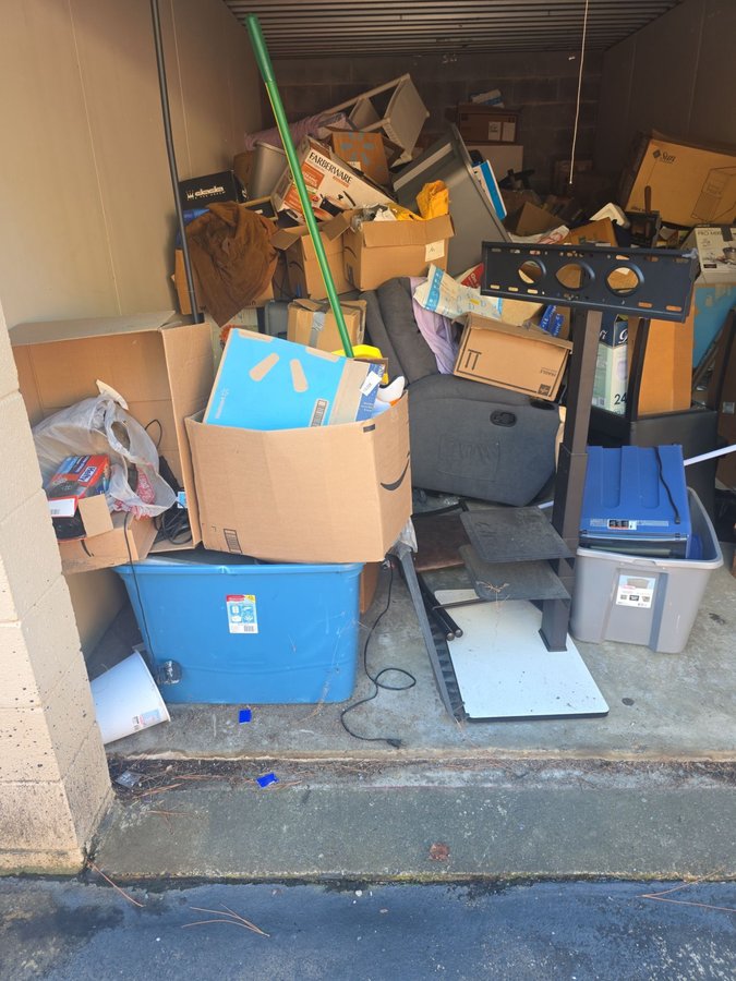 10 x 20 storage unit in Durham, NC