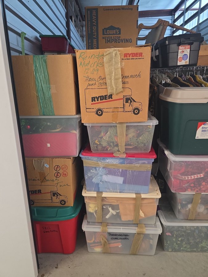 10 x 20 storage unit in Durham, NC