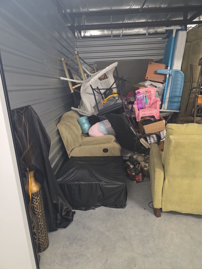 10 x 15 storage unit in Durham, NC