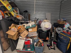 10 x 15 storage unit in Phoenix, AZ